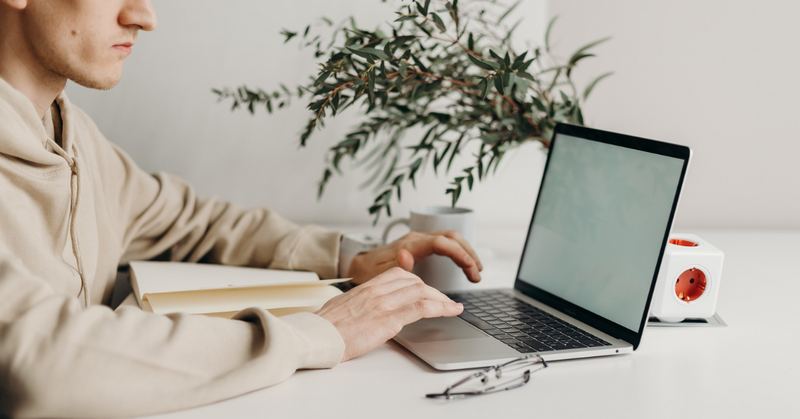 6 Criteria To Consider Before Buying Your First Refurbished Apple Laptop 